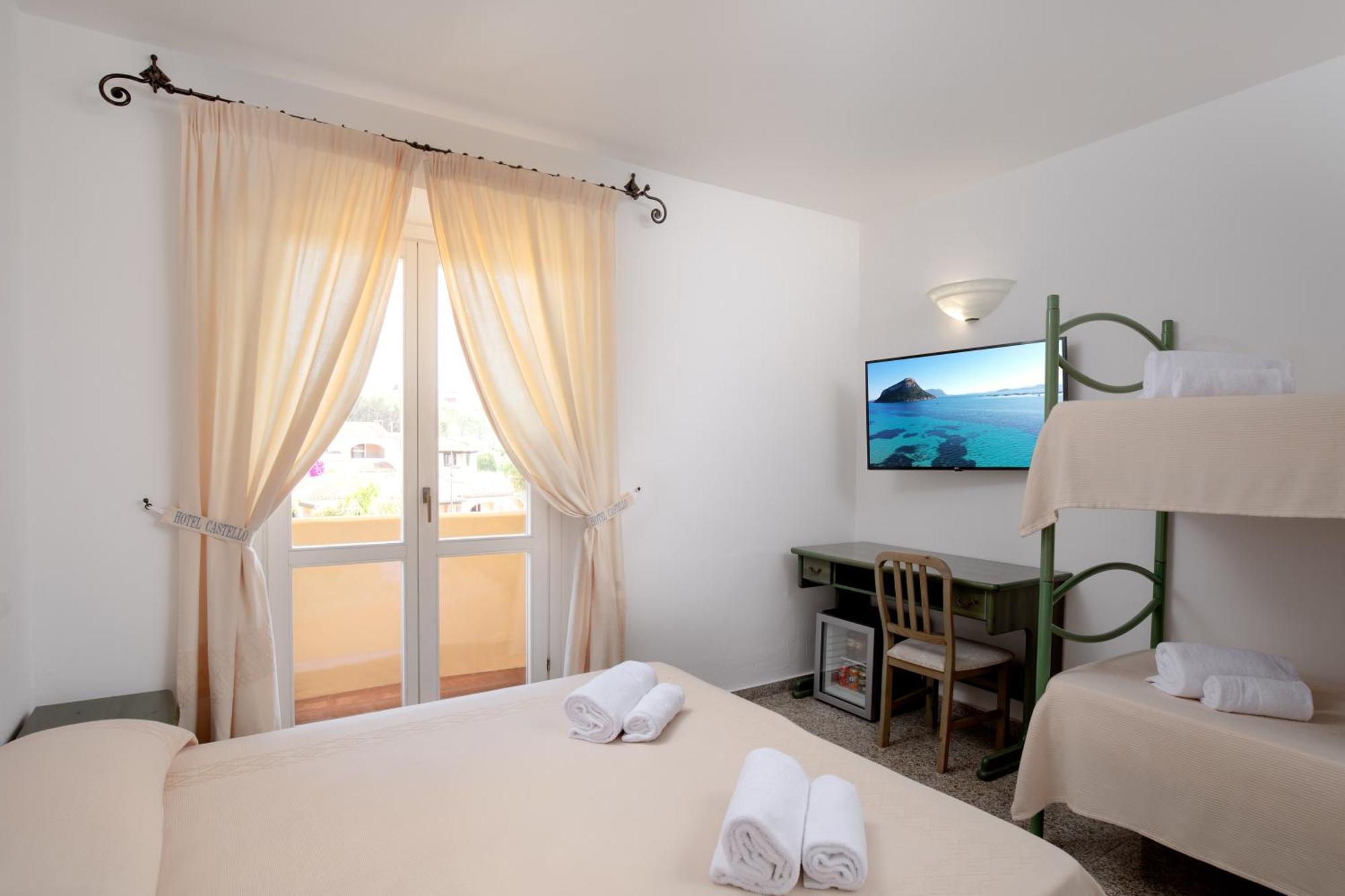 Hotel Castello Golfo Aranci Extérieur photo